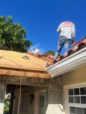 AGK Construction & Roofing