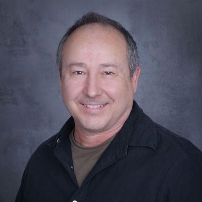 Dr. David Canale is a local dentist in Moorpark who takes great pride in providing honest professional health care to the community.