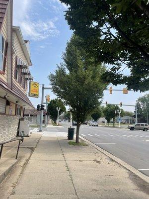 Tuthill Brothers Food Market