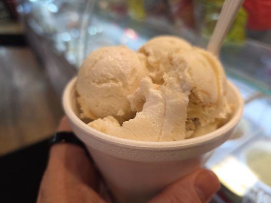 One half of this is Banana Cream Pie flavor and it is YUMMYYYYY