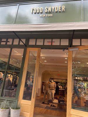 Todd Snyder at The Grove