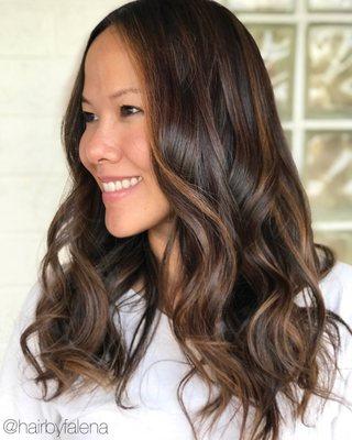 Speechless Still going Gaga with this beautiful guest and her luscious hair!