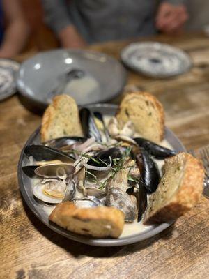 Mussels and clams - excellent