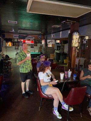 Sportsmans Corner Bar and Daiquiri shop