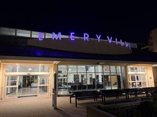 Public Market Emeryville