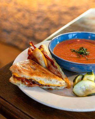 45th Parallel Distillery