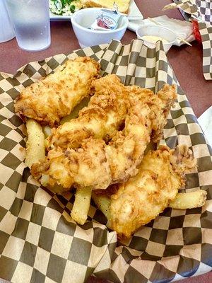 Chicken tenders with fries