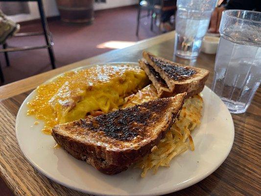 Ham & cheese omelette