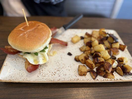 Elevated egg sandwich