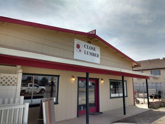 Close Lumber Williams storefront