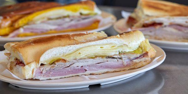 Lily's Market Cafeteria