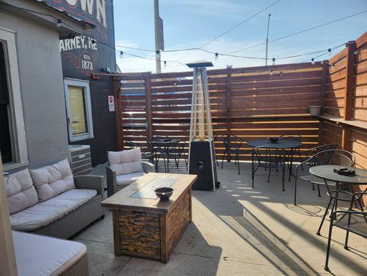 NVY Bar and Cigar Lounge