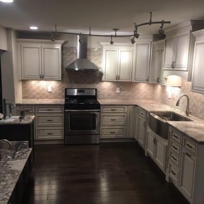 Our showroom is complete!