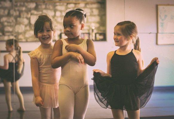 Barefoot Dance Studio