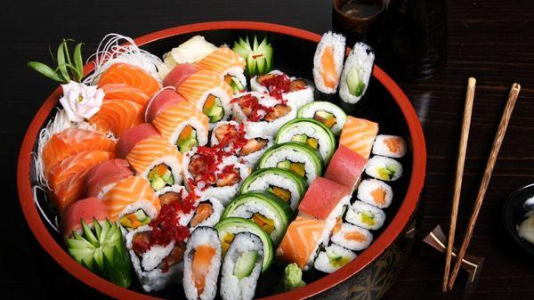 Sushi platter