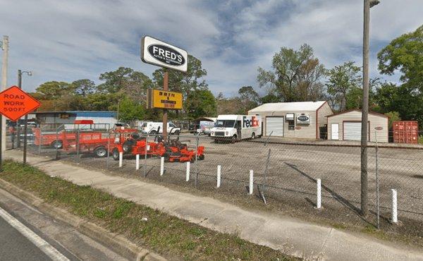 Fred's Autos & Accessories