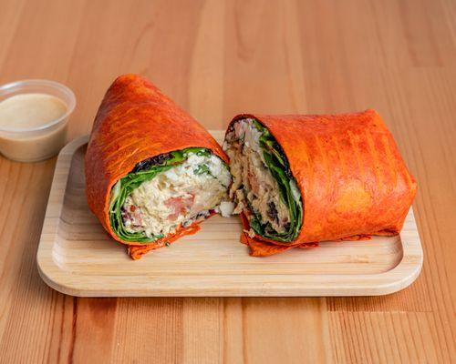 Enjoy our delicius Honey Tuna Wrap! A perfect blend of flavors, fresh ingredients, and a touch of sweetness.