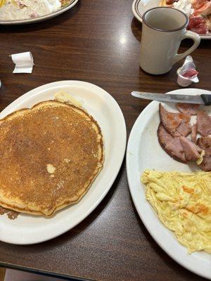 These are by far the best pancakes I've had in years. Lacey edges and perfection! Huge serving that will easily last 3 meals.