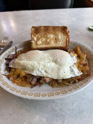 Breakfast skillet with ham and homemade toast