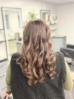 M Rose Nails & Beauty Bar