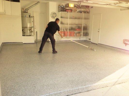 Garage floor epoxy flooring with 10 years warranty.