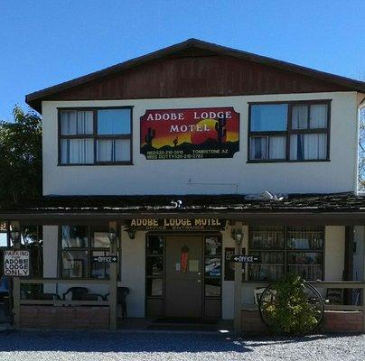 Adobe Lodge Motel