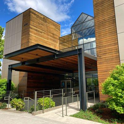 Good Life Dentistry in the Murrayhill Marketplace