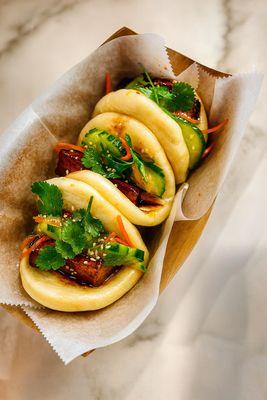 Braised pork belly bao buns