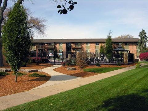 Berrytree Apartments