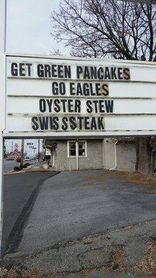 Go eagles... get your green pancakes here!!!