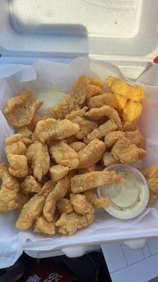 Catfish fritters to go!