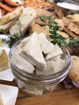 Vegan cashew mozzarella