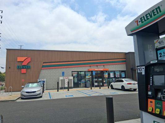 7-Eleven