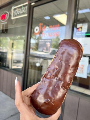 Simple Chocolate Bar :-) Average tasting donut