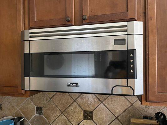 Viking microwave back in action after expert repair. Sleek design and reliable performance, ready for your kitchen needs!