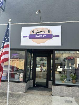 6 Juan 8 Bakery