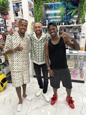 1 Electronics & Phone Repair