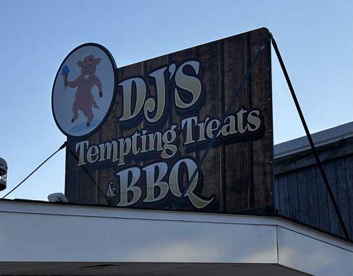 DJ's Tempting Treats & BBQ