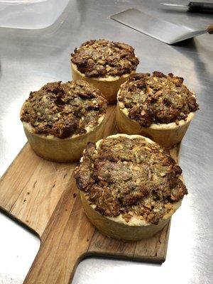 Huntsman Pies, Pork, Chicken and s Seasoning Crust