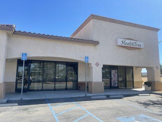 Daniel M Massari, DC