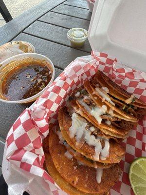 This was amazing they guy running the truck was nice and it was a good environment. It was just really good food and it was fresh.