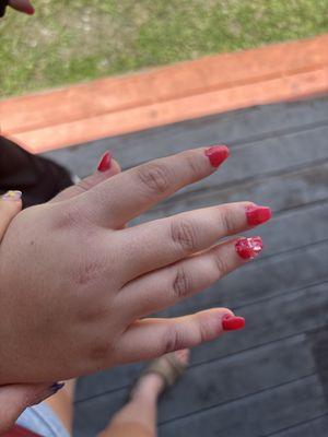 Queen's Nails