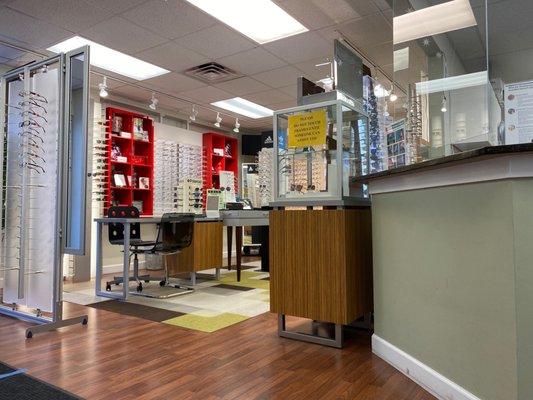 Dr John Lee & Associates