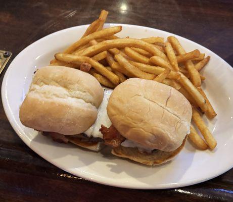 Main Street Tavern - Claremore