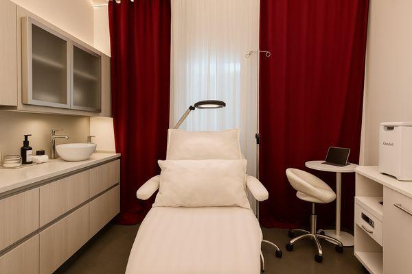 Divine Aesthetic Lounge