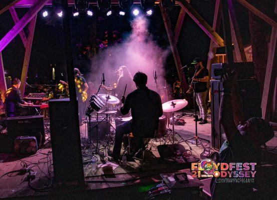 Floyd VA live session