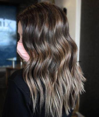 Shelby White - Onyx Hair + Makeup