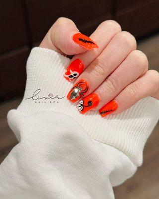 Luxia Nail Spa - Grand Oaks