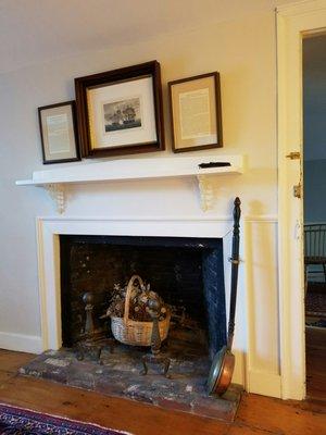 Old fashion bed warmer...too bad fireplace is decorative