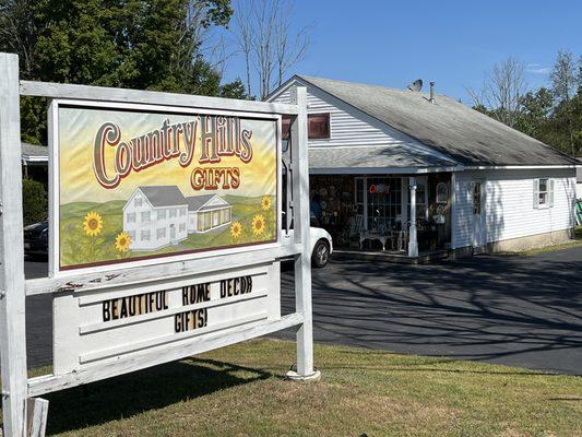 Country Hills Gifts